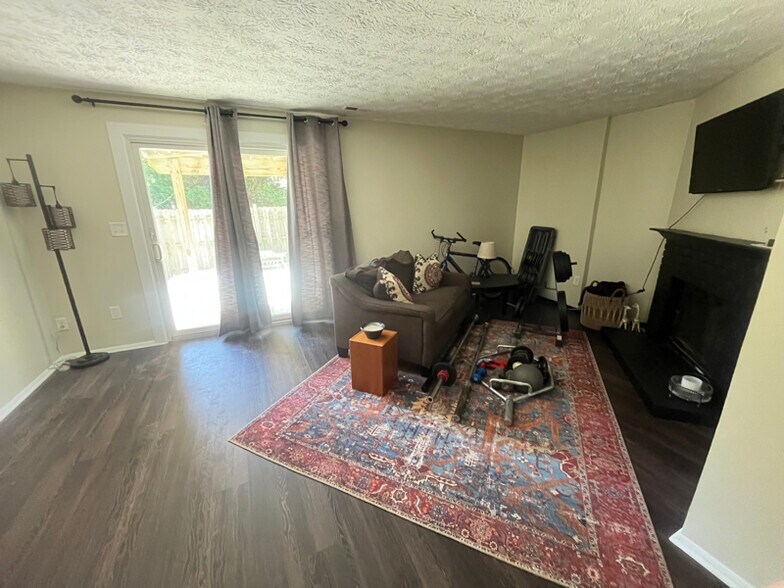 Building Photo - 2919 Ruskin Ct