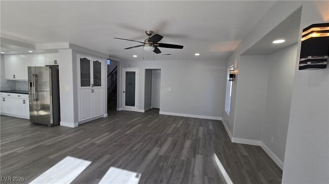 Building Photo - 8445 Montana Stream Ave