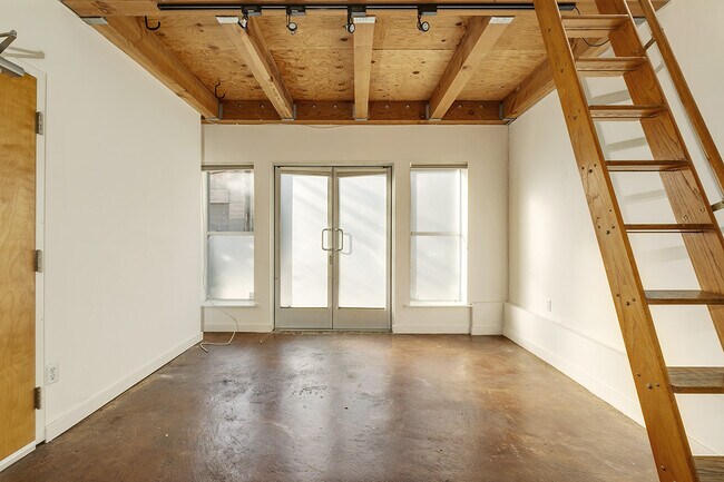 Building Photo - 755 Florida St