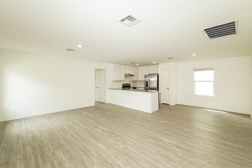 Building Photo - 20366 Andesine Ridge