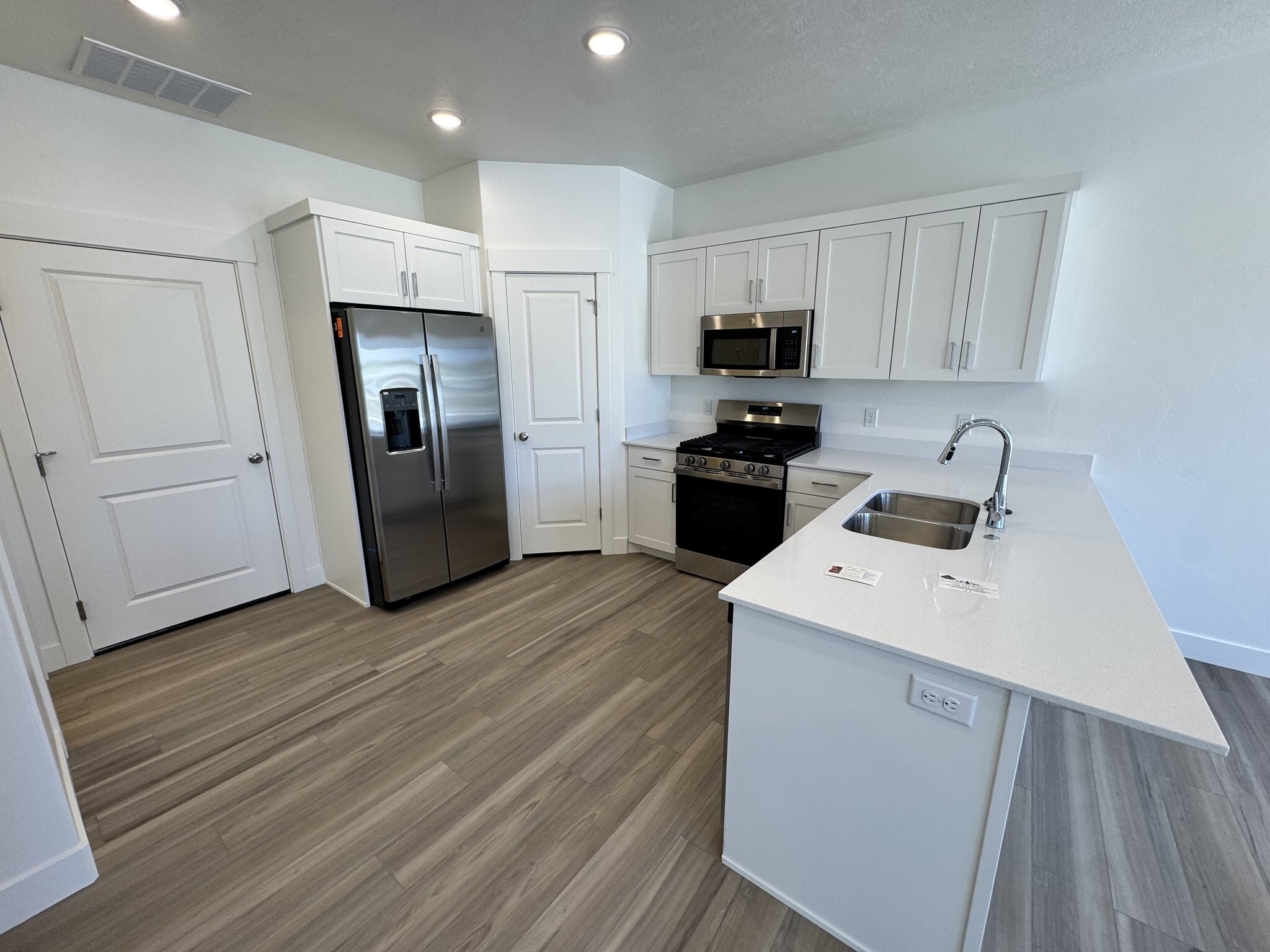 Building Photo - 532 S 1215 W