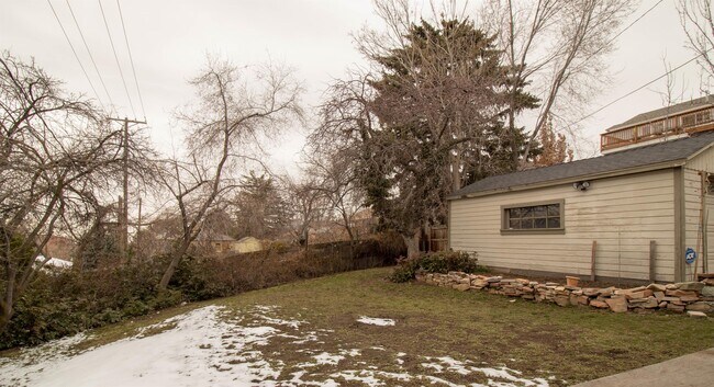 Building Photo - 575 I St