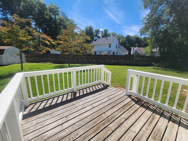 Building Photo - 1760 Crabtree Ct