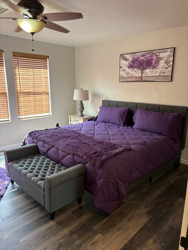Building Photo - 1-Year Long-Term Rental