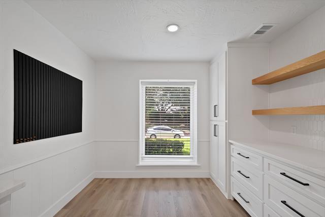 Building Photo - 4021 San Mateo Dr
