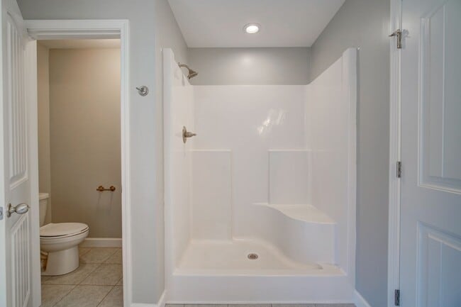 Building Photo - 732 Shelburne Ln