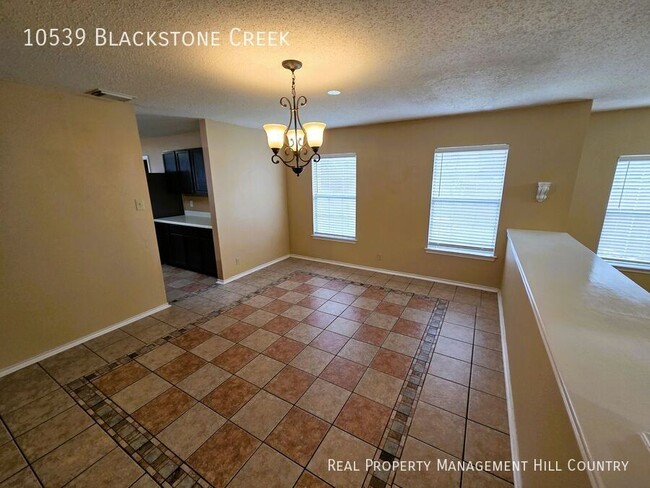 Building Photo - 10539 Blackstone Creek