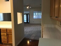 Building Photo - Woodcreek Oaks area home with pool