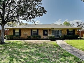 Building Photo - 204 Murray Ln