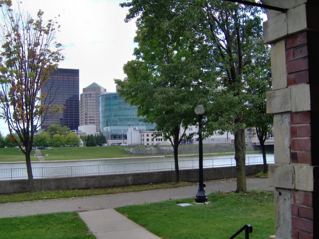 Building Photo - 22 Emmet St