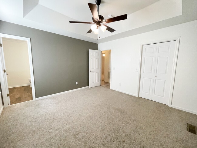 Building Photo - 405 Cami Forest Ln