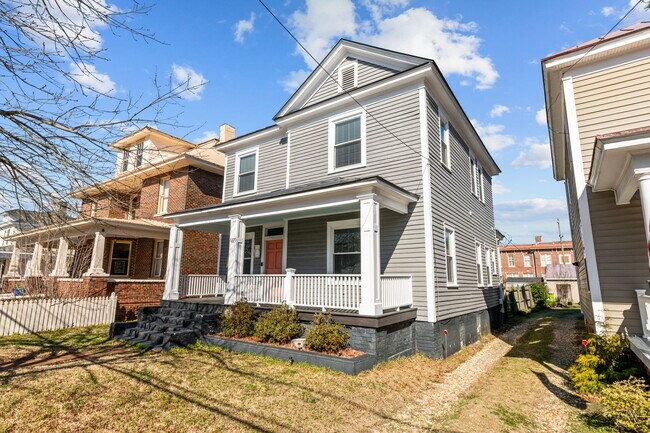 Building Photo - 1220 National Ave