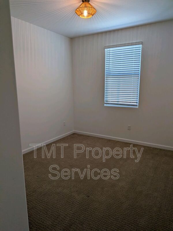 Building Photo - 8809 Boes Wy