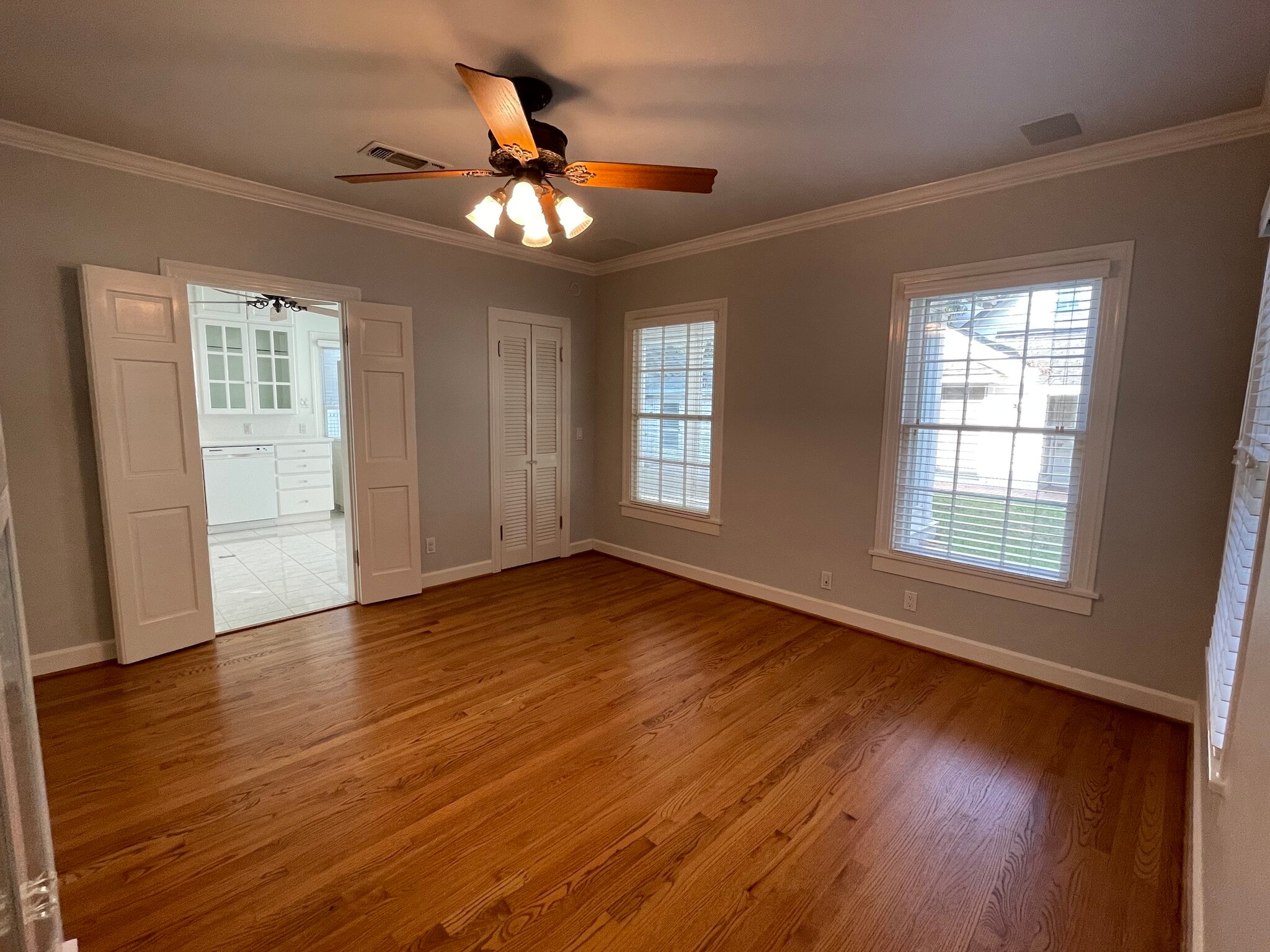 Primary bedroom - 1500 Preston Ave