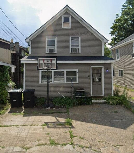 Building Photo - 23 Proctor St