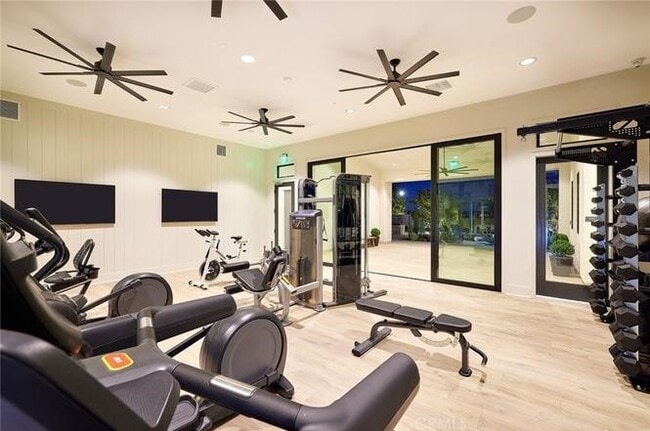 Building Photo - 2456 E Encanto Pso