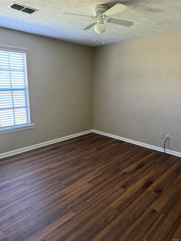 Building Photo - 215 Gardner Rd