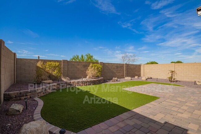 Building Photo - 11948 W Carlota Ln