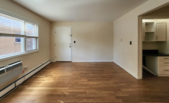 Building Photo - 246 S Marion St