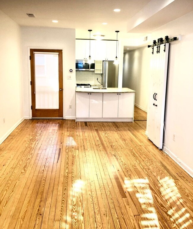 Building Photo - 1771 Swann St NW