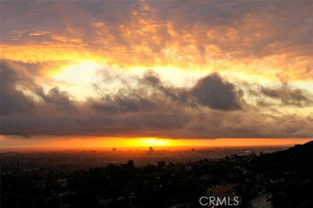 Building Photo - 2540 N San Miguel Dr