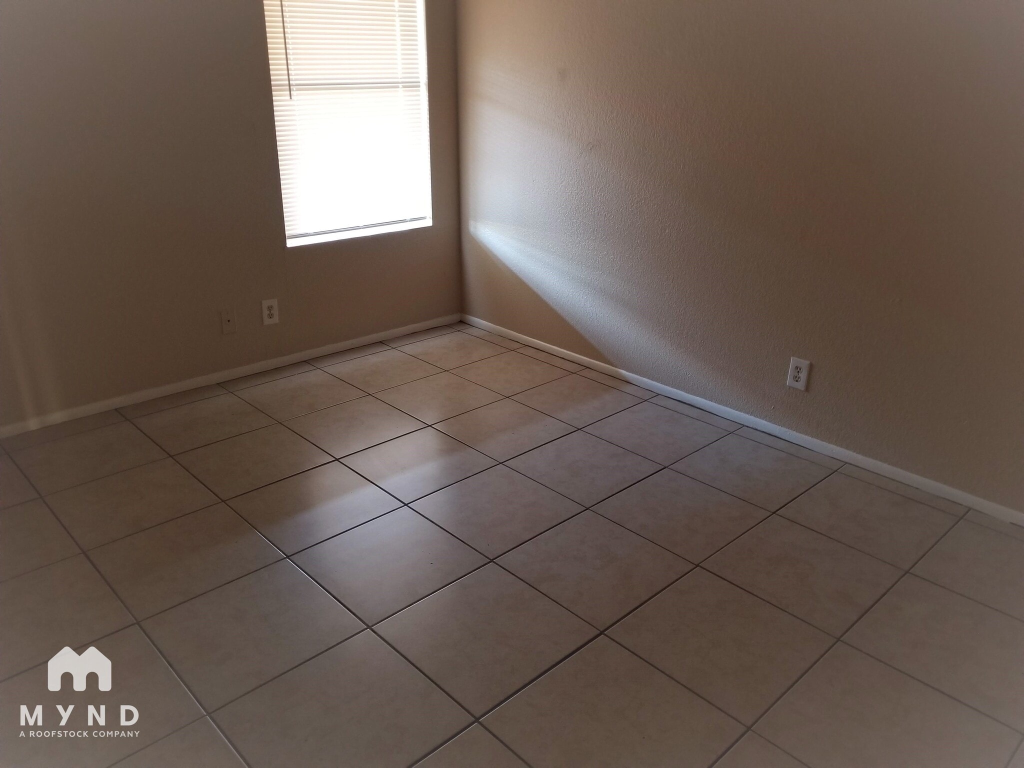 Building Photo - 6657 W Ocotillo Rd