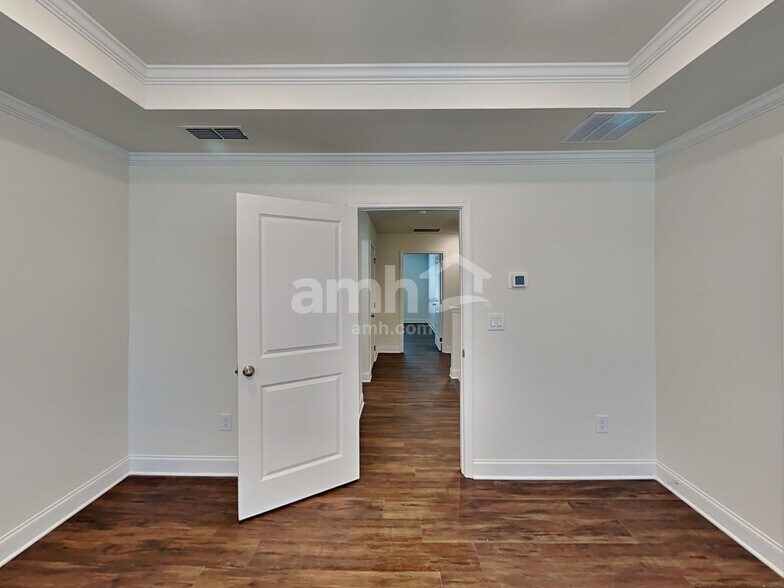 Building Photo - 593 Smt Vw Ln