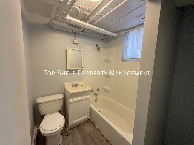 Building Photo - 3103 Grand Ave