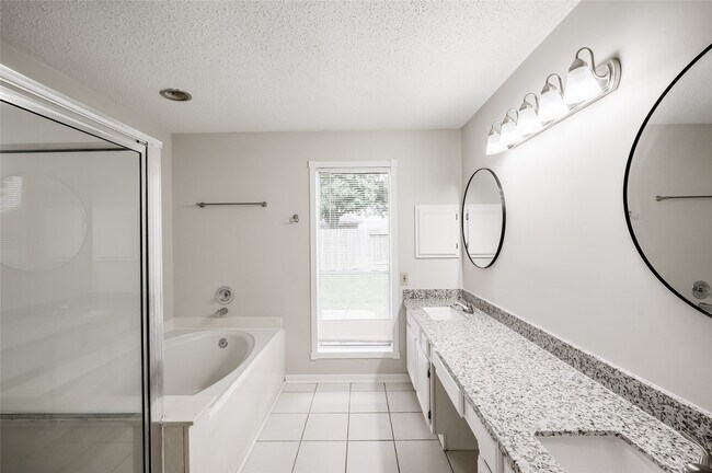 Building Photo - 3342 Bluebonnet Meadows Ln