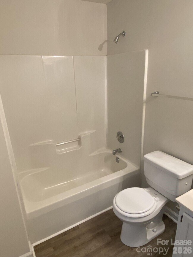 Building Photo - 3122 Periwinkle Ct