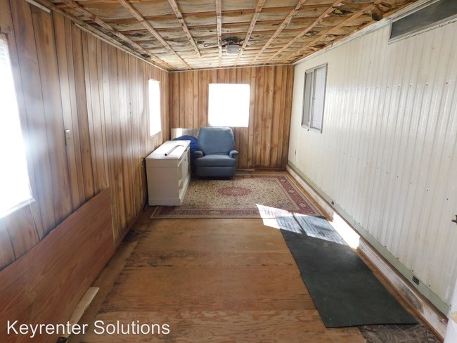Building Photo - 2 br, 1 bath House - 3651 Old Greenville Road