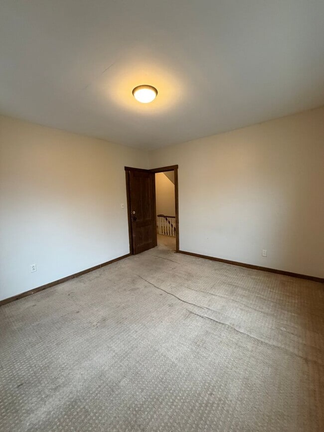 Building Photo - 57-59 Holbrook St