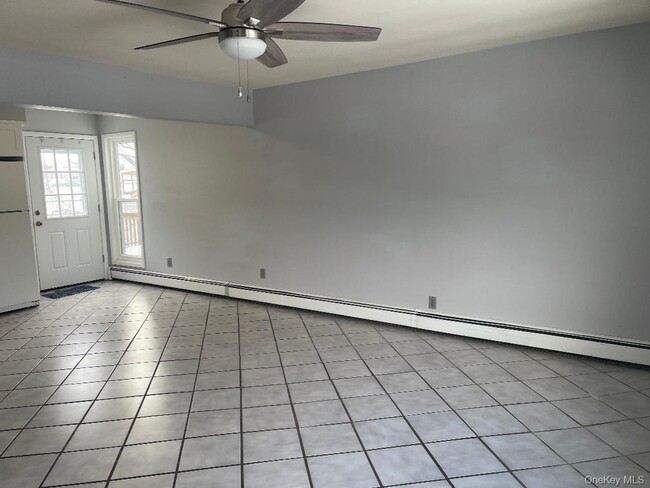 Building Photo - 17 Roosevelt Pl