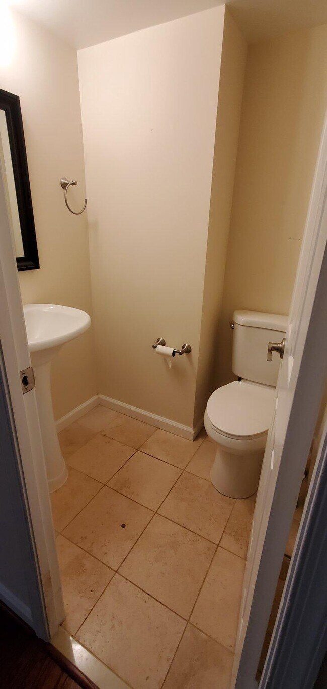 Building Photo - 5266 Leestone Ct