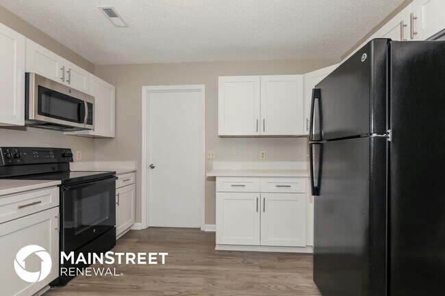 Building Photo - 7516 Swedish Ivy Ln