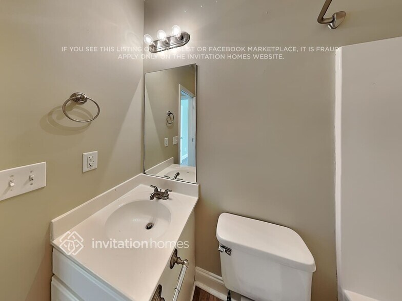 Building Photo - 8295 Mossybrook Ln