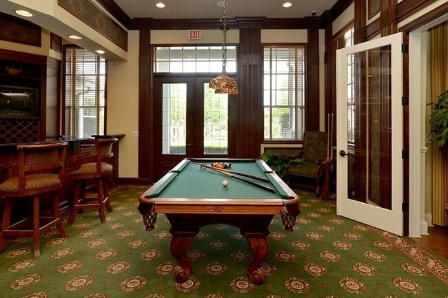 Building Photo - 2 Bedroom 2 bathroom in The  Abor Lakes Lu...