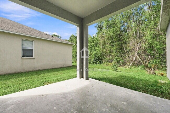 Building Photo - 10402 Eastpark Lake Dr