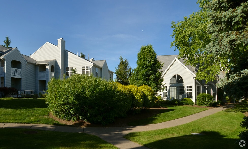 The Club at Lac de Ville 1111 Lac de Ville Blvd Rochester NY 14618