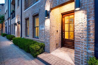 Building Photo - 2186 Aylesport Dr