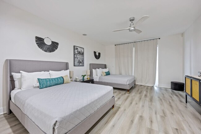 Building Photo - 873 S Atlantic Ave