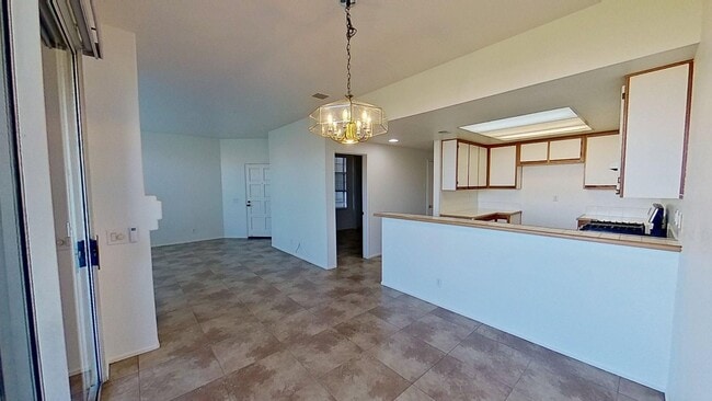 Building Photo - 33 Santa Agatha