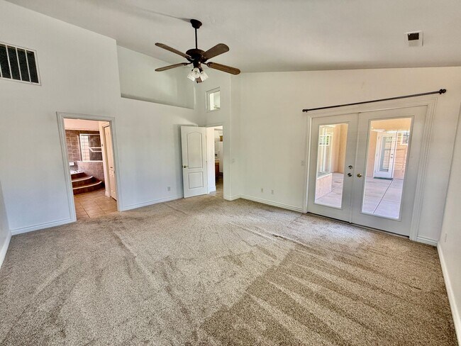 Building Photo - 4-BR Home in Shadow Mountain @ Green Valley