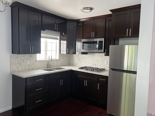 Building Photo - 1607 N Wilton Plz