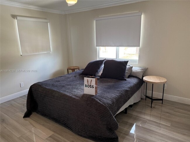 Building Photo - 6951 W Wedgewood Ave