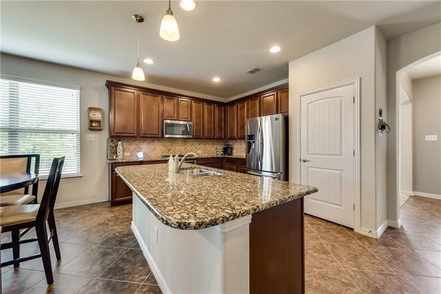 Building Photo - 1300 Poplar Dr