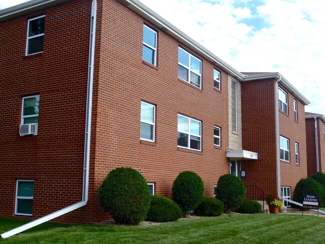 Building Photo - St. Paul Avenue Apartments