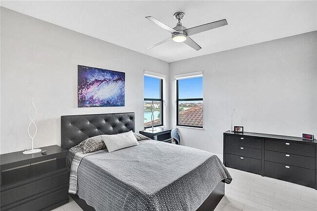 Building Photo - 11720 Waterway Cir