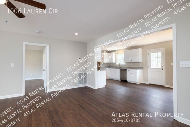 Building Photo - 1006 Lauren Cir E