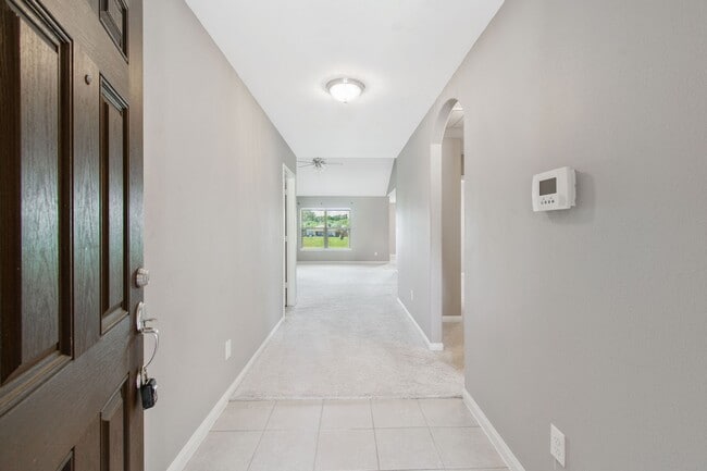 Building Photo - 31007 E Lost Creek Blvd